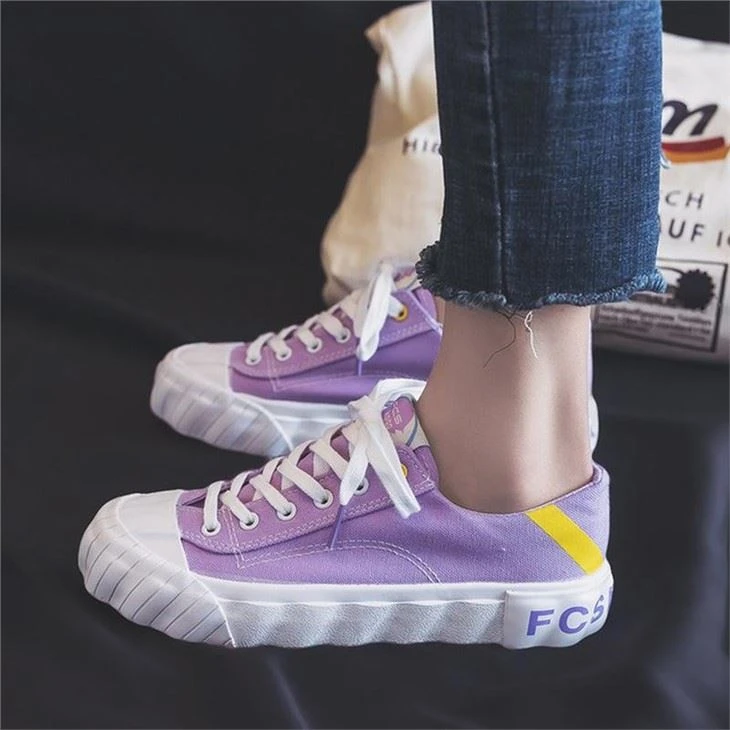 PURPLE SHOES