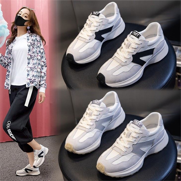 trendy sports shoes sneakers for ladies